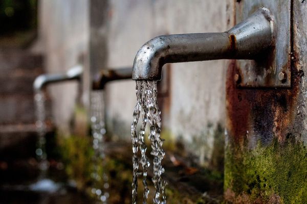 agua grifo menorca